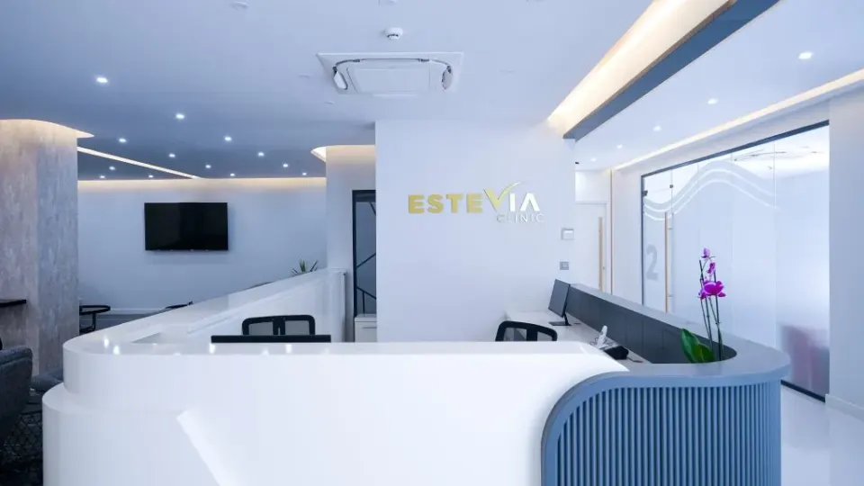 Reception desk