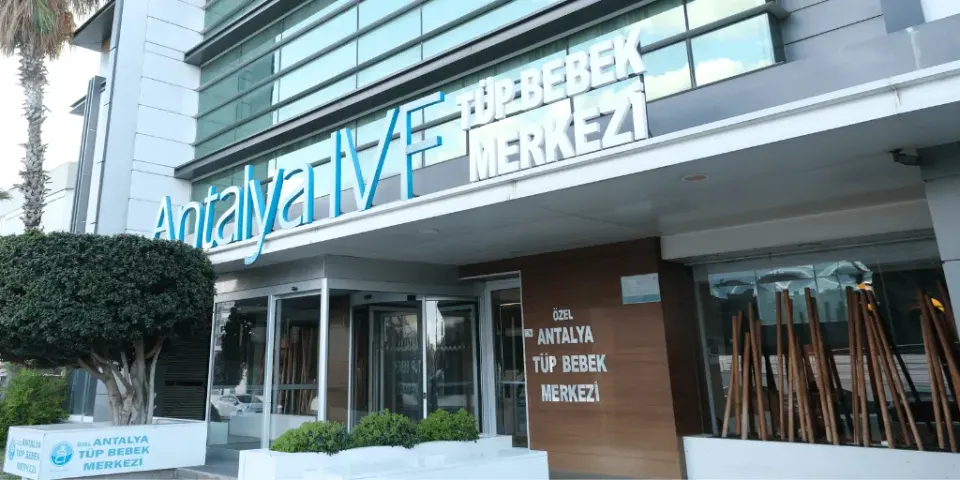 Entrée de l'Antalya Tüp Bebek Merkezi